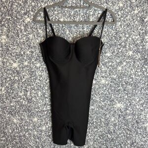 Skims Body Mid Thigh Bodysuit